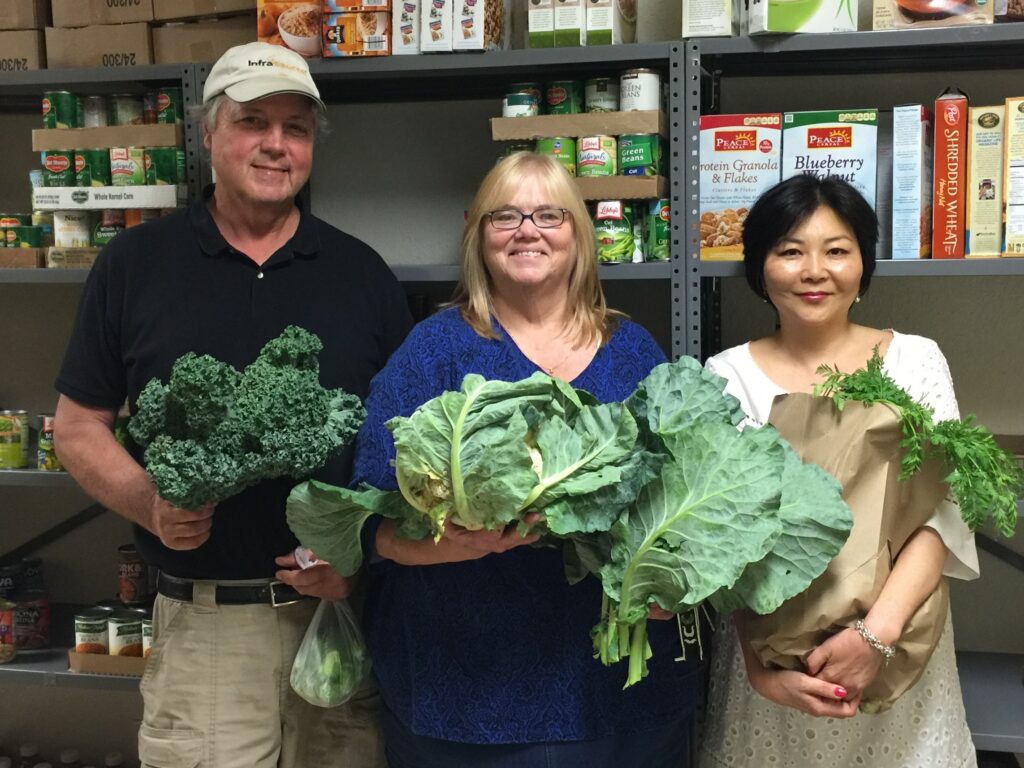 CHJ-PARTNERS-WITH-WOOD-DUCK-FARM-DONATION-TO-ANGEL-REACH-2016